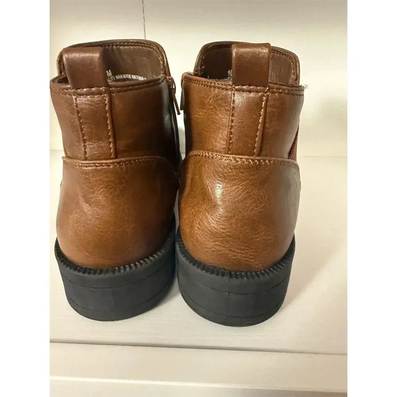 Easy Street Women's Ankle Bootie Brown Faux Leather Size 10 Casual - Picture 3 of 6